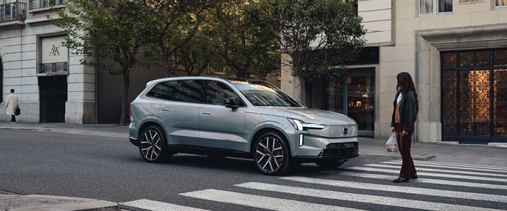 Helt elektriska Volvo EX90